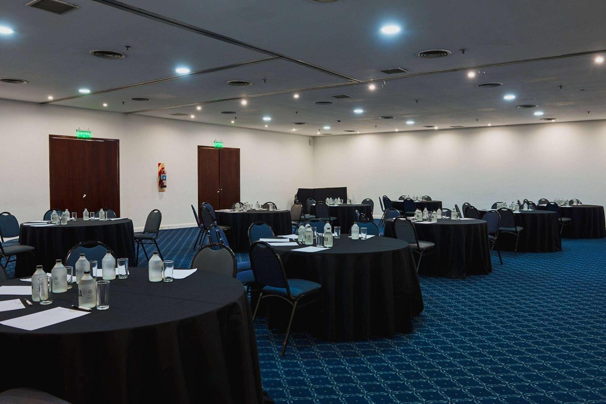 Dazzler By Wyndham Buenos Aires San Martin Hotel Bagian luar foto