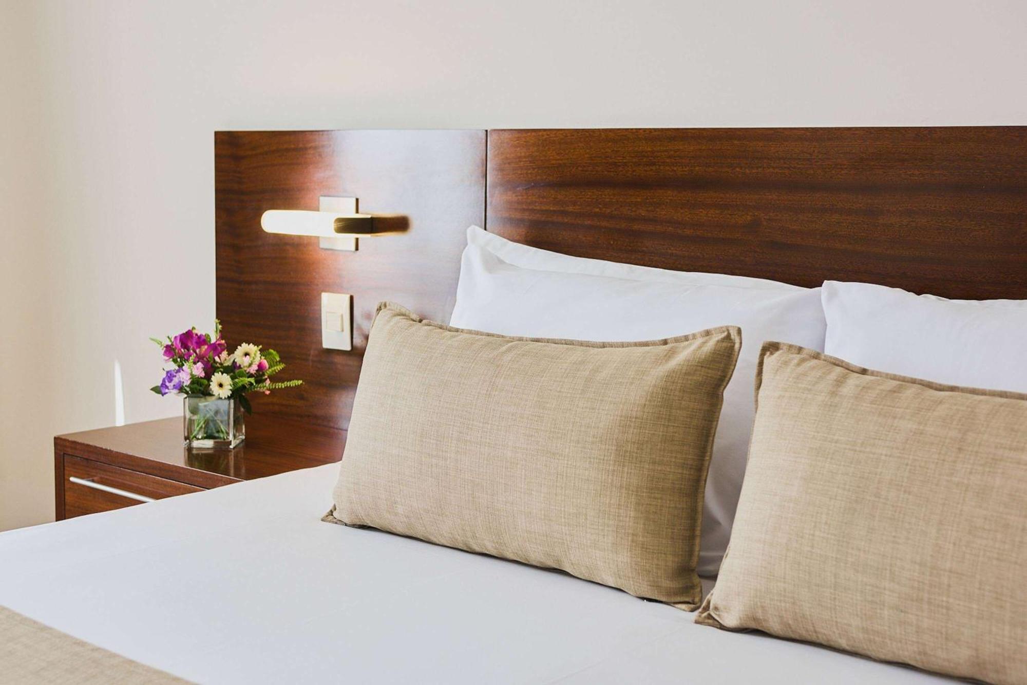 Dazzler By Wyndham Buenos Aires San Martin Hotel Bagian luar foto