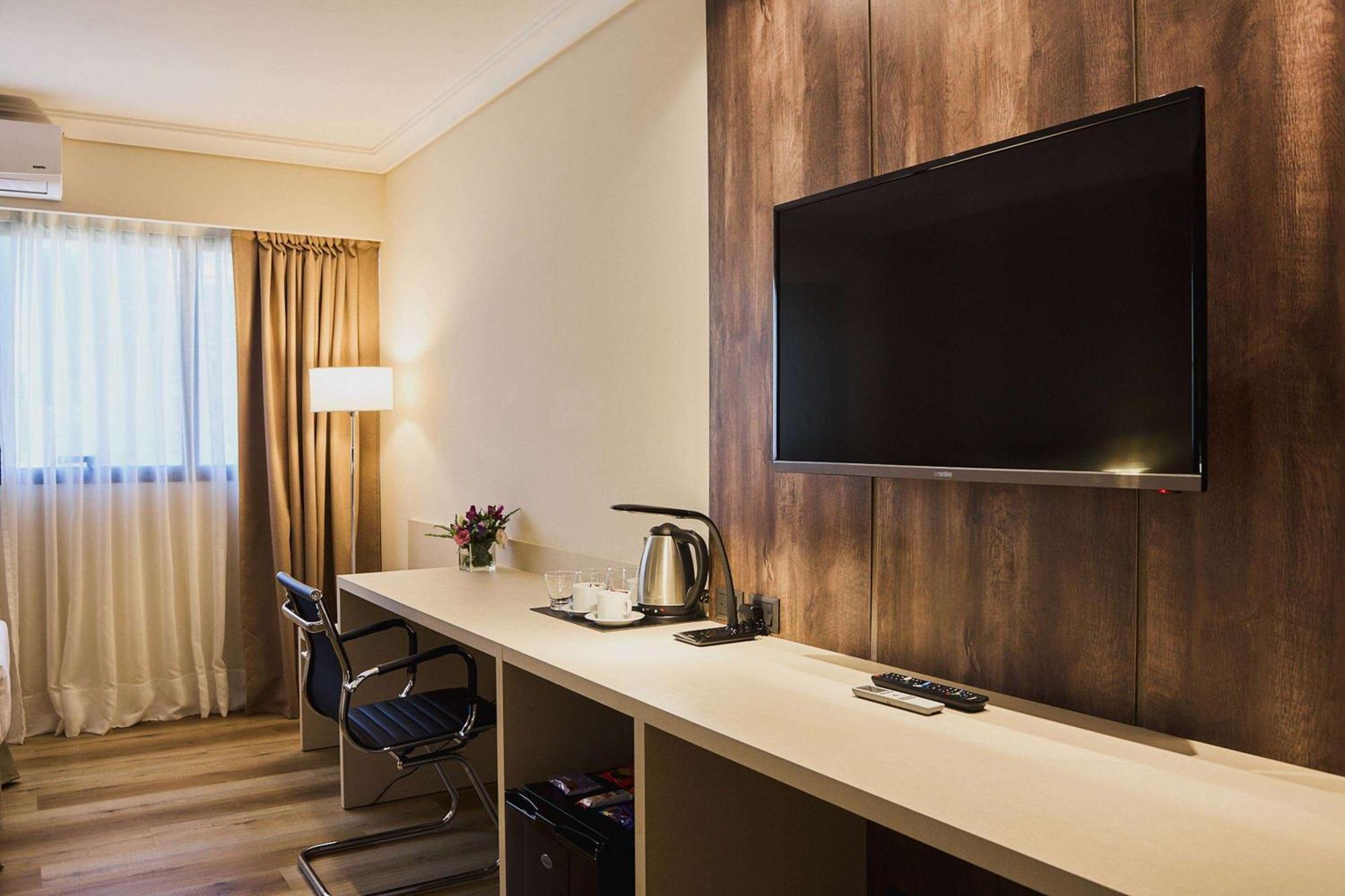 Dazzler By Wyndham Buenos Aires San Martin Hotel Bagian luar foto