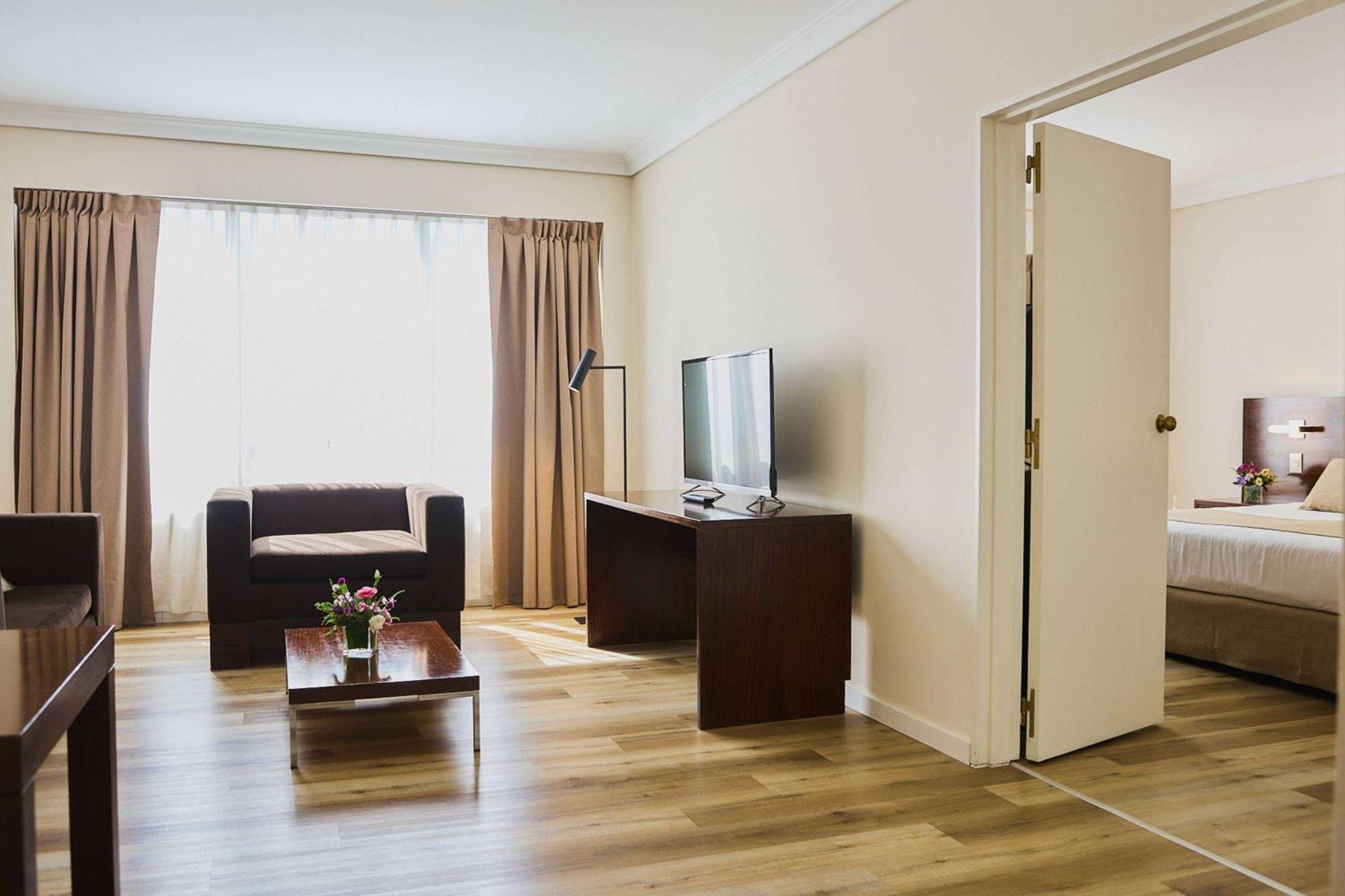 Dazzler By Wyndham Buenos Aires San Martin Hotel Bagian luar foto